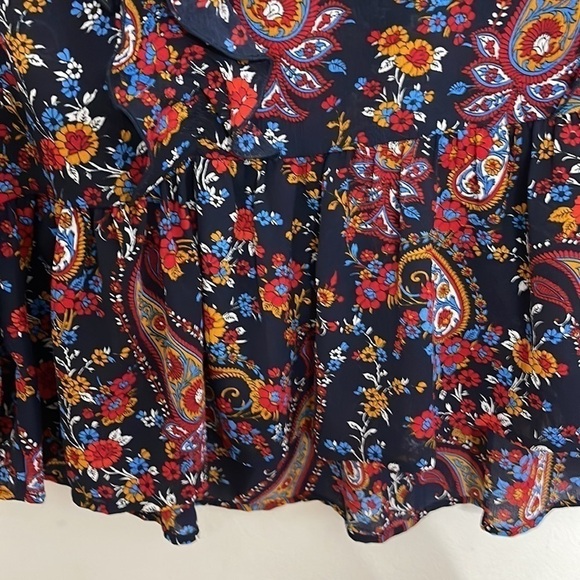 H&M Exaggerated ruffle paisley floral print  long sleeve blouse Size 2 - Picture 4 of 10